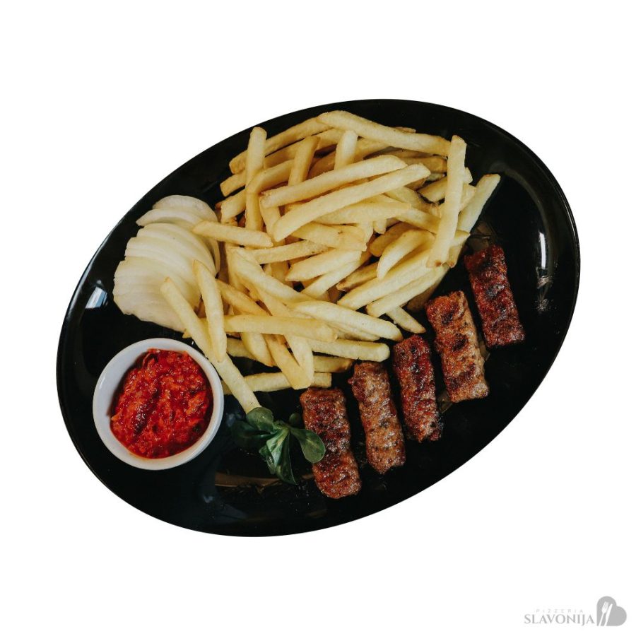 Ćevapi i prženi krumpirići